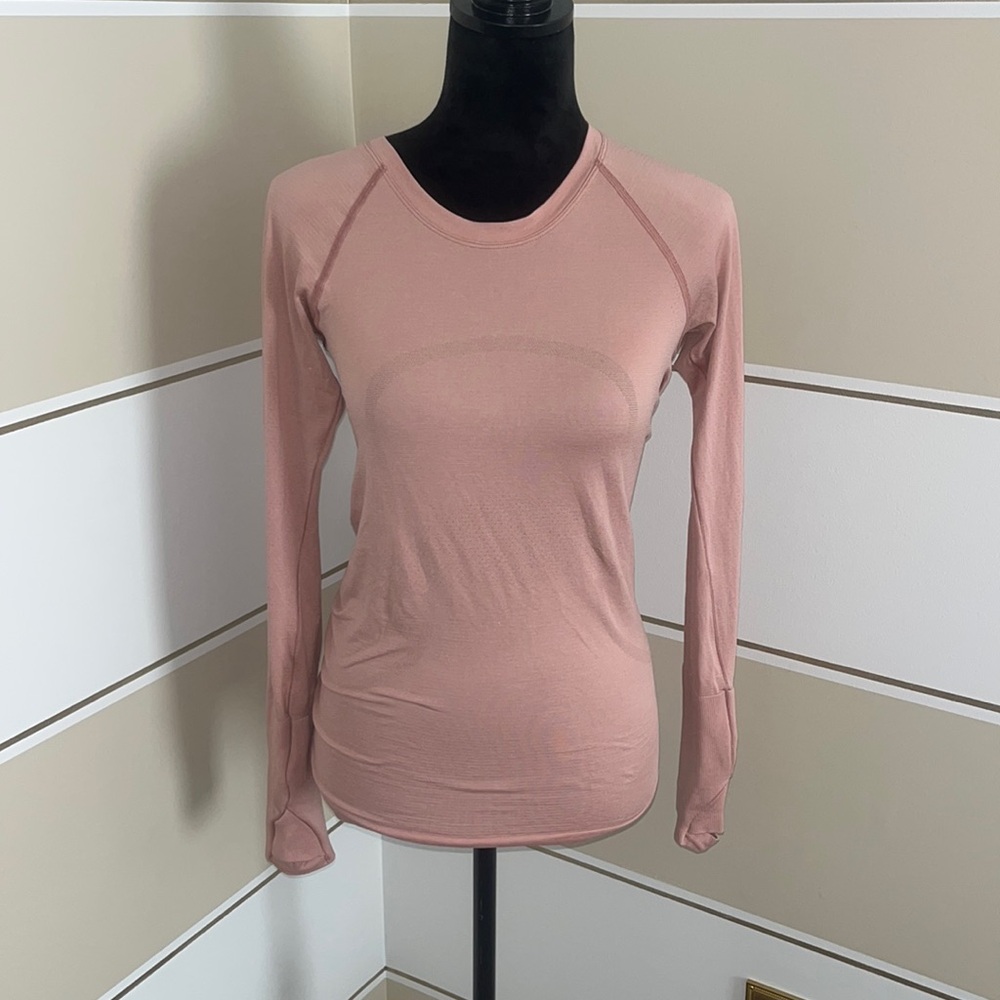 💓LULULEMON TOP💓